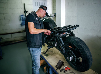 Ładowarka do akumulatorów ANSMANN ALCS 2-12/0.4