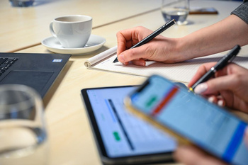 Wskaźnik laserowy ANSMANN 4w1 czarny