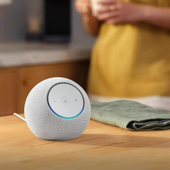 Amazon Echo Dot Max (2025) Glacier White